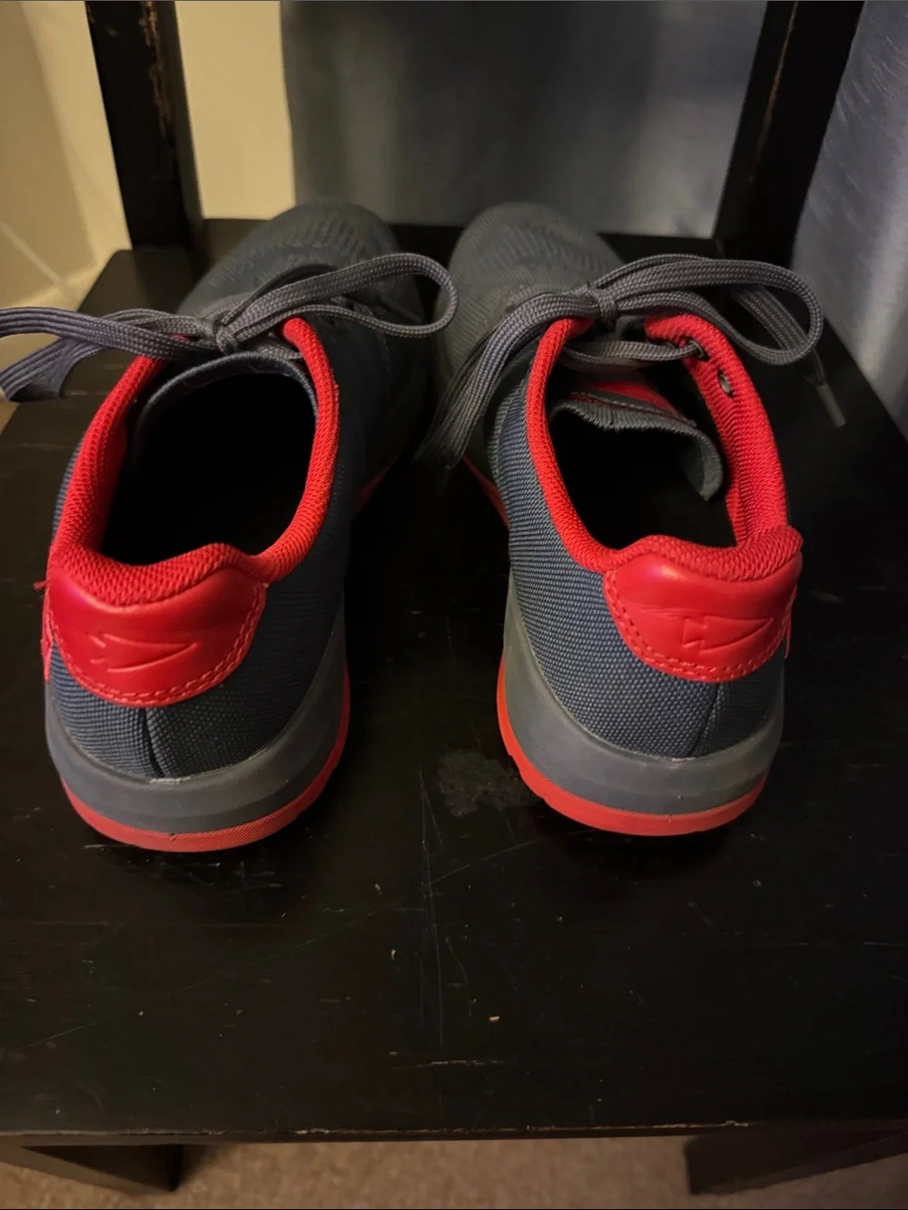 Women's Goruck trainers in Gray with Red Trim